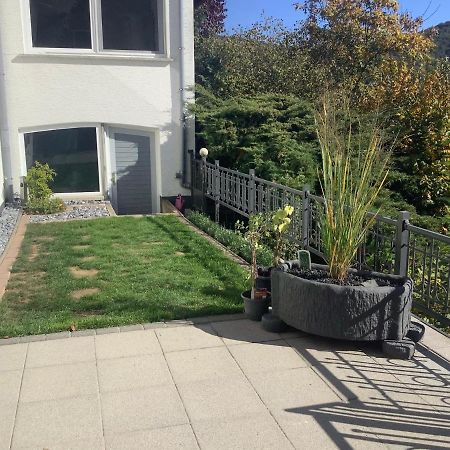 Ferienwohnung Zur Sperrmauer Lago Éder Exterior foto